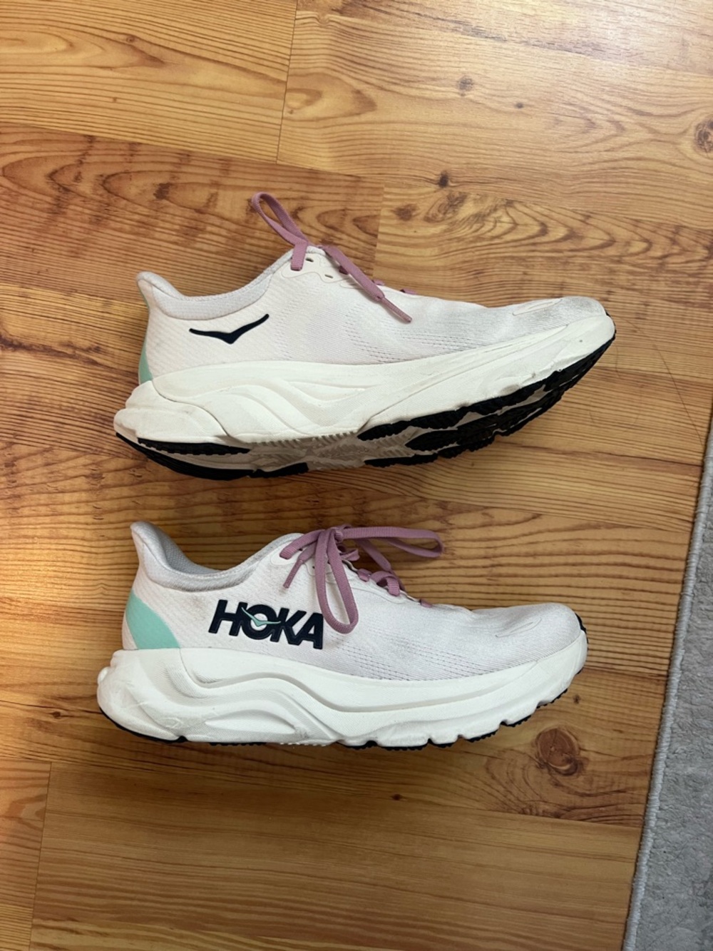 Hoka Arahi 8